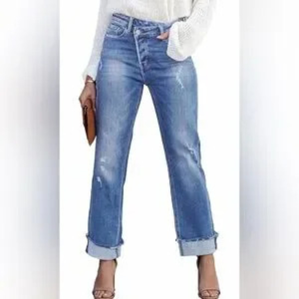 Women's Light Distressed Jeans